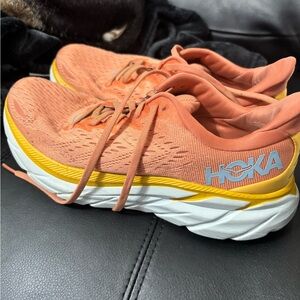 Hoka Clifton 8